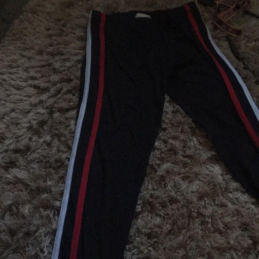 Leggings , red and white stripes